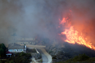 Illustration for article titled Santa Ana Winds, Fire Tornados, and the California Fires
